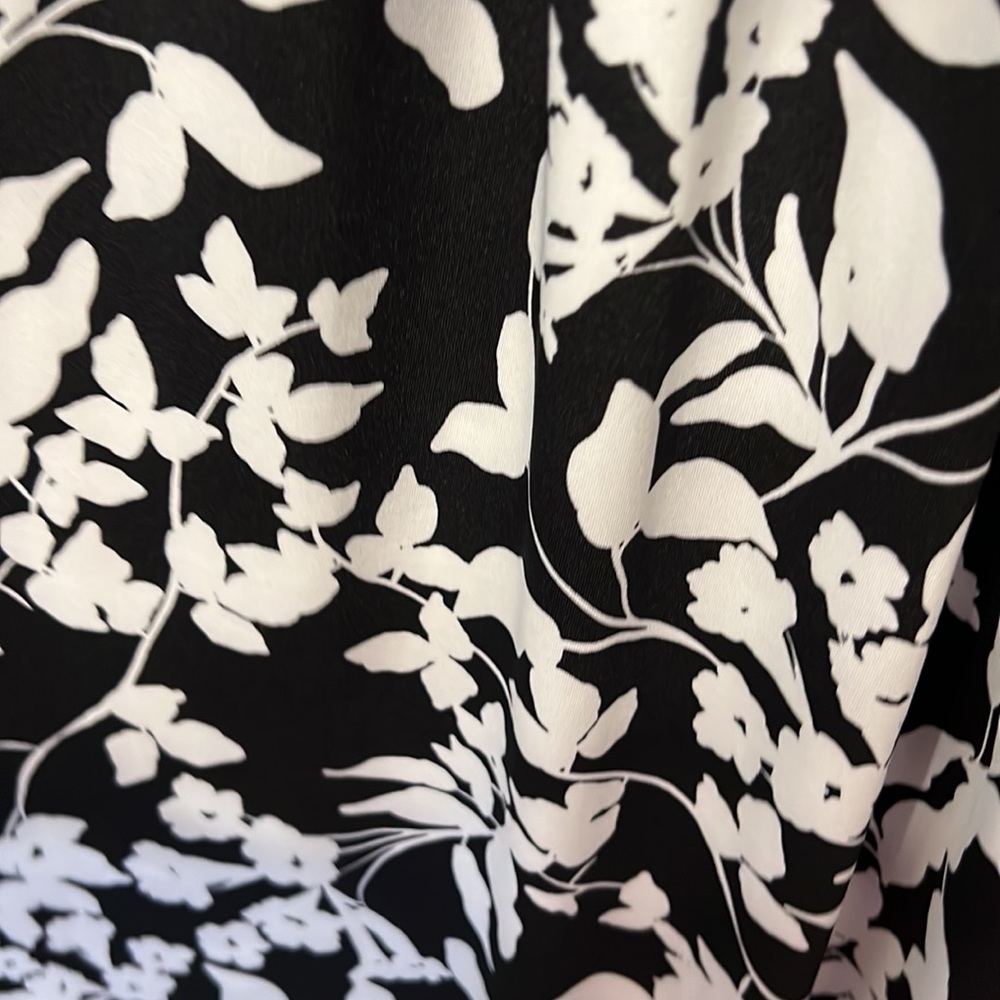 Long plus dress - Picture 9 of 10